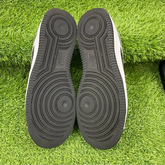 Nike Air Force 1 LV8 1 Black White Trainers 
Size UK 5.5
AV0743-001 - Picture 6 of 8